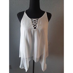 izbyer White Sleeveless Flowy Blouse Size M Causal Business Workwear Travel
